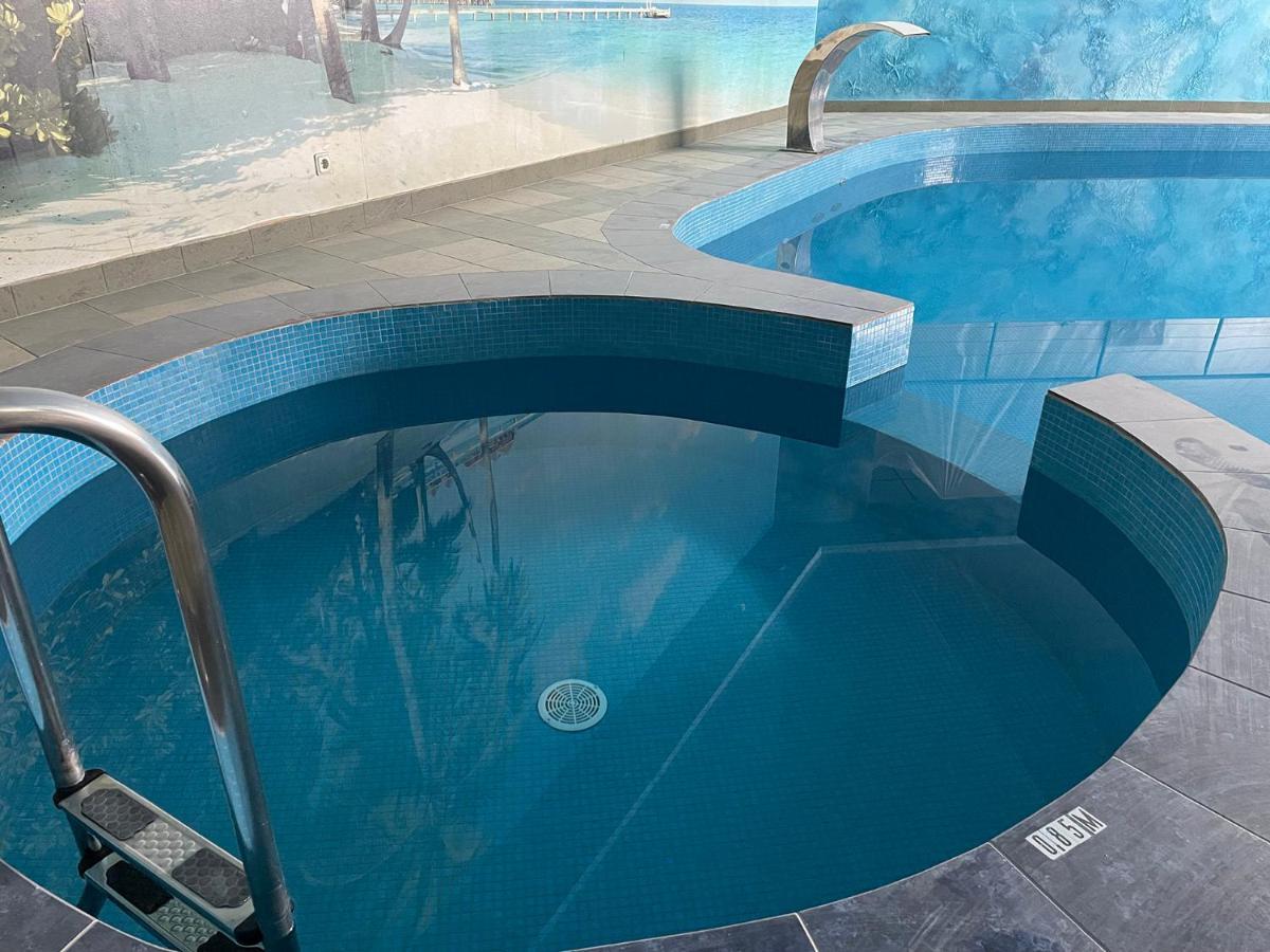 Vilarhotel Aizkraukle Exteriör bild