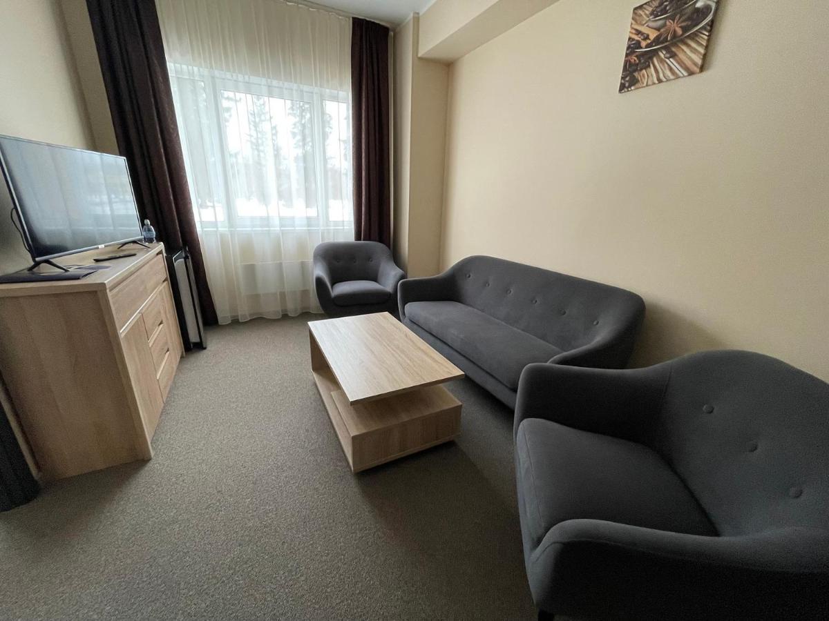 Vilarhotel Aizkraukle Exteriör bild